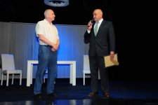 Александр Шаровский награжден за активную деятельность по развитию международных связей (видео-фото)